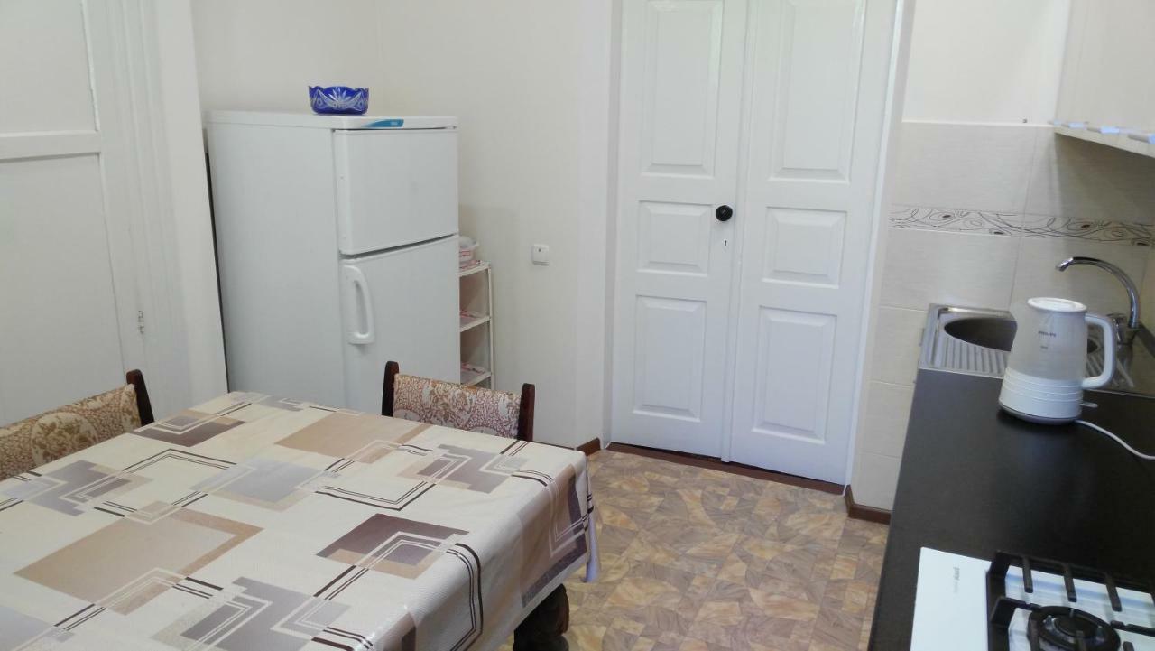 Separate Room Homestay In A Private House, Facilities Shared With Owner Berdychiv Экстерьер фото
